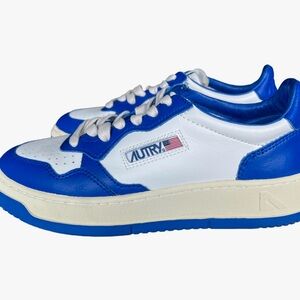 Autry Medalist Low Top Sneakers Prince Blue Leather Size 37/7